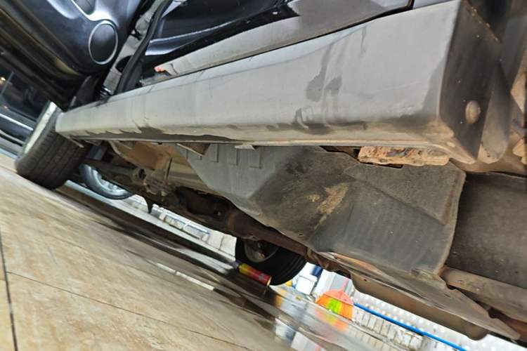 Used Haval M6 2019 1.5T DCT Two-Wheel Drive Value Edition China VI Standard Left Side Sill