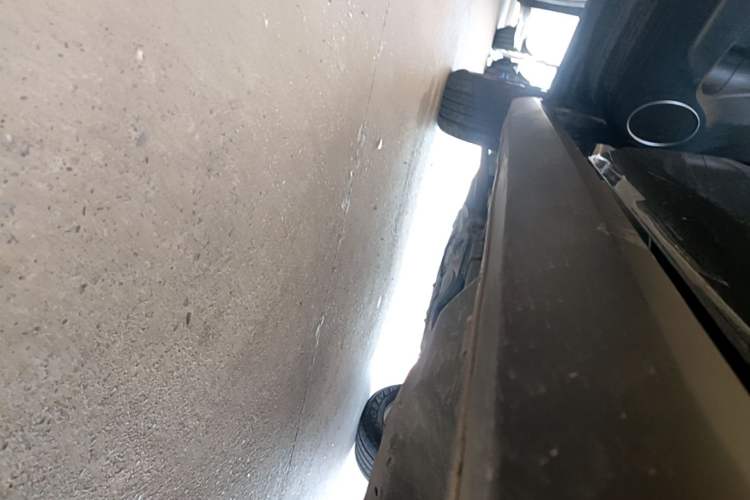 Used Haval M6 2019 1.5T DCT Two-Wheel Drive Value Edition China VI Standard Left Side Sill