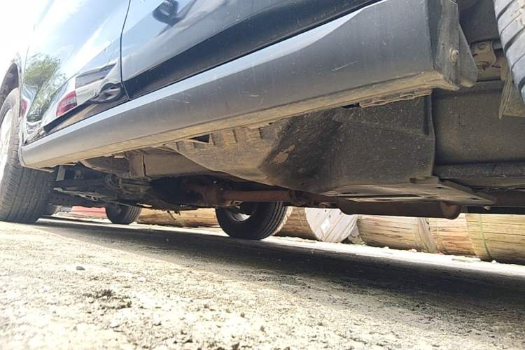 Used Haval M6 2019 1.5T DCT Two-Wheel Drive Elite Version China VI Standard Left Side Sill
