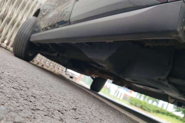 Used Haval M6 2019 1.5T DCT Two-Wheel Drive Value Edition China VI Standard Left Side Sill