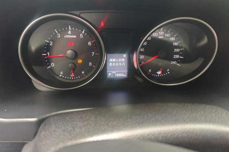 Used Haval M6 2019 1.5T DCT Two-Wheel Drive Value Edition China VI Standard Odometer Close Up