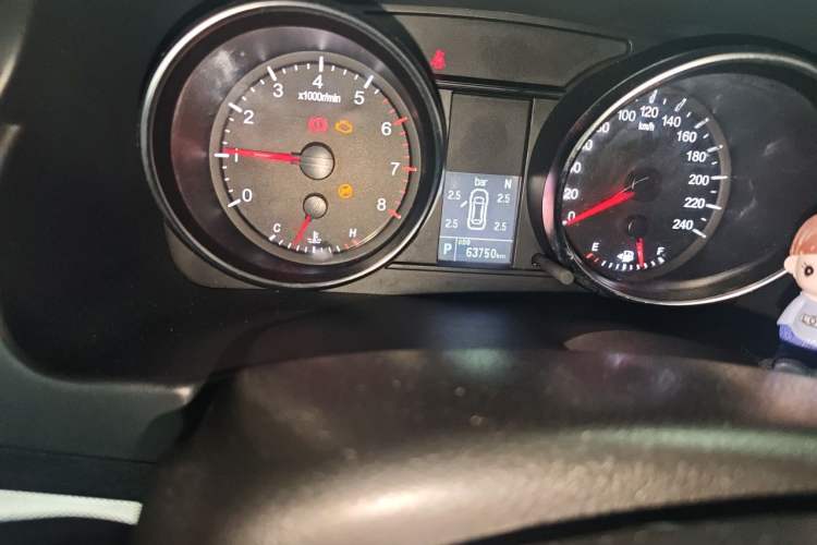 Used Haval M6 2019 1.5T DCT Two-Wheel Drive Value Edition China VI Standard Odometer Close Up