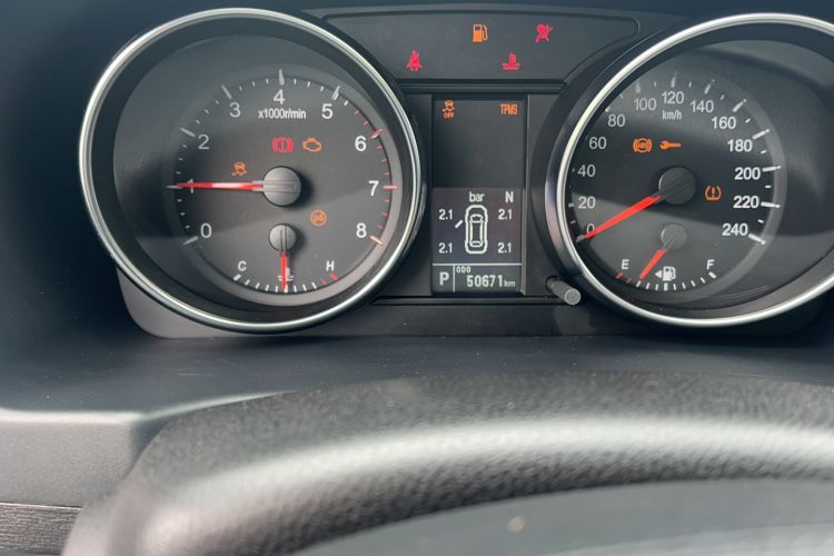 Used Haval M6 2019 1.5T DCT Two-Wheel Drive Elite Version China VI Standard Odometer Close Up