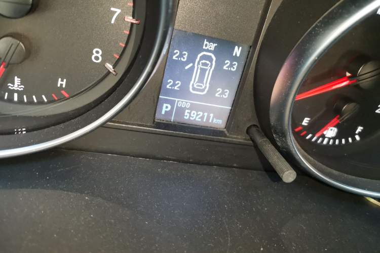 Used Haval M6 2019 1.5T DCT Two-Wheel Drive Elite Version China V Standard Odometer Close Up
