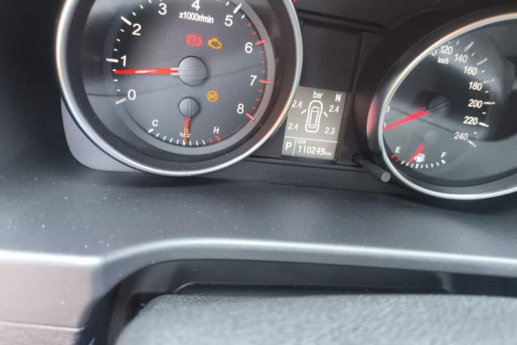 Used Haval M6 2019 1.5T DCT Two-Wheel Drive Elite Version China V Standard Odometer Close Up