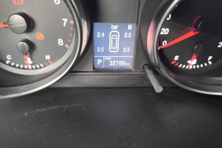 Used Haval M6 2019 1.5T DCT Two-Wheel Drive Elite Version China VI Standard Odometer Close Up