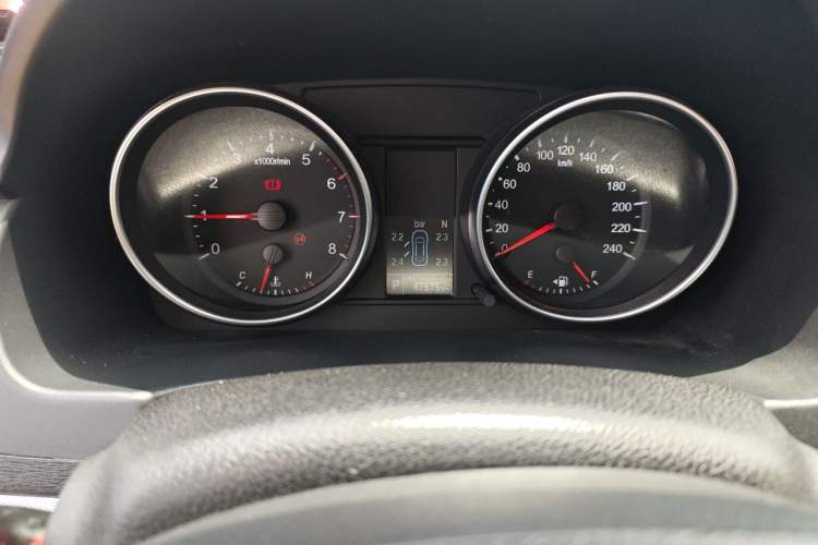 Used Haval M6 2019 1.5T DCT Two-Wheel Drive Value Edition China VI Standard Odometer Close Up