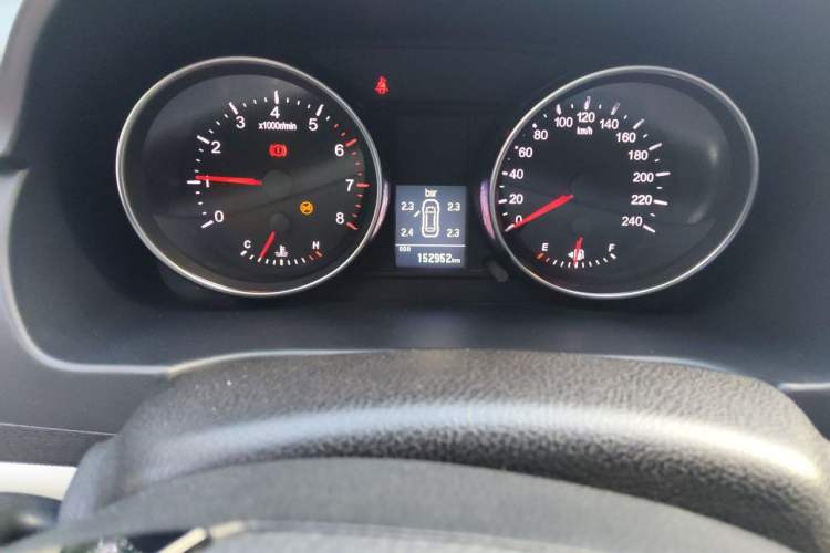 Used Haval M6 2019 1.5T Manual Two-Wheel Drive Elite Version China VI Standard Odometer Close Up