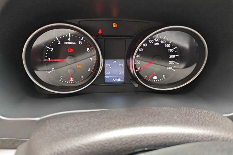Used Haval M6 2019 1.5T Manual Two-Wheel Drive Urban Version China VI Standard Odometer Close Up