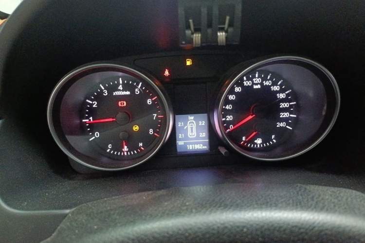 Used Haval M6 2019 1.5T Manual Two-Wheel Drive Elite Version China VI Standard Odometer Close Up