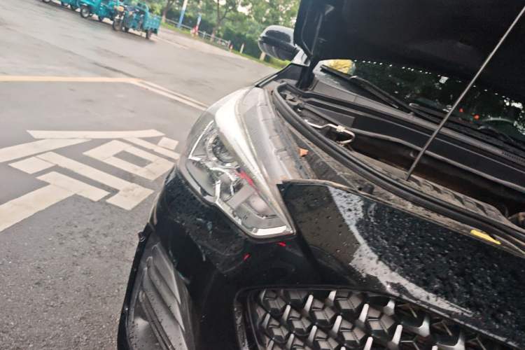 Used Haval M6 2019 1.5T DCT Two-Wheel Drive Value Edition China VI Standard Right Front Headlight