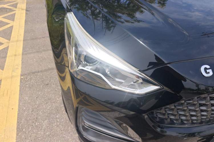 Used Haval M6 2019 1.5T DCT Two-Wheel Drive Value Edition China VI Standard Right Front Headlight