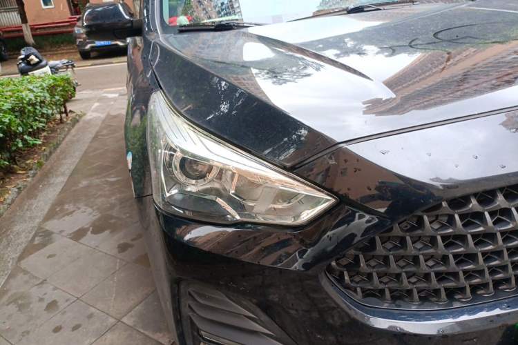 Used Haval M6 2019 1.5T DCT Two-Wheel Drive Elite Version China V Standard Right Front Headlight