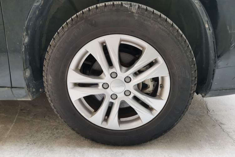 Used Haval M6 2019 1.5T DCT Two-Wheel Drive Elite Version China V Standard Right Front Wheel Hub