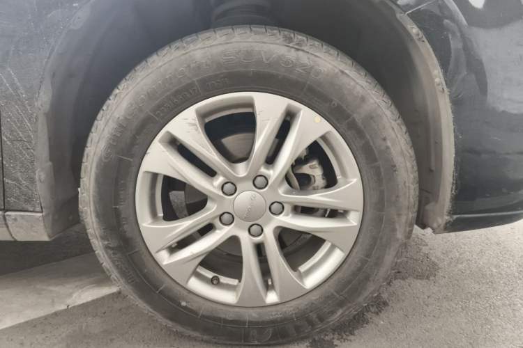 Used Haval M6 2019 1.5T DCT Two-Wheel Drive Elite Version China VI Standard Right Front Wheel Hub