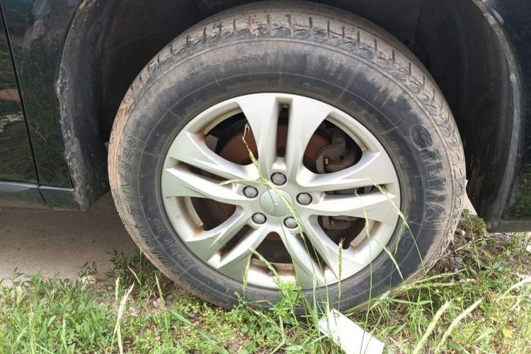 Used Haval M6 2019 1.5T Manual Two-Wheel Drive Urban Version China VI Standard Right Front Wheel Hub