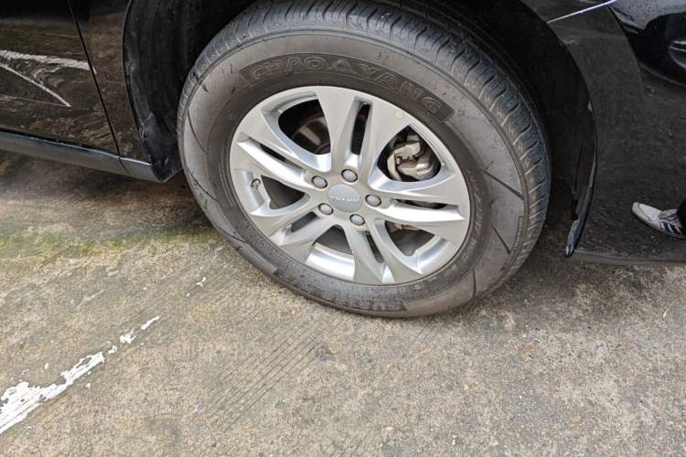 Used Haval M6 2019 1.5T Manual Two-Wheel Drive Urban Version China VI Standard Right Front Wheel Hub
