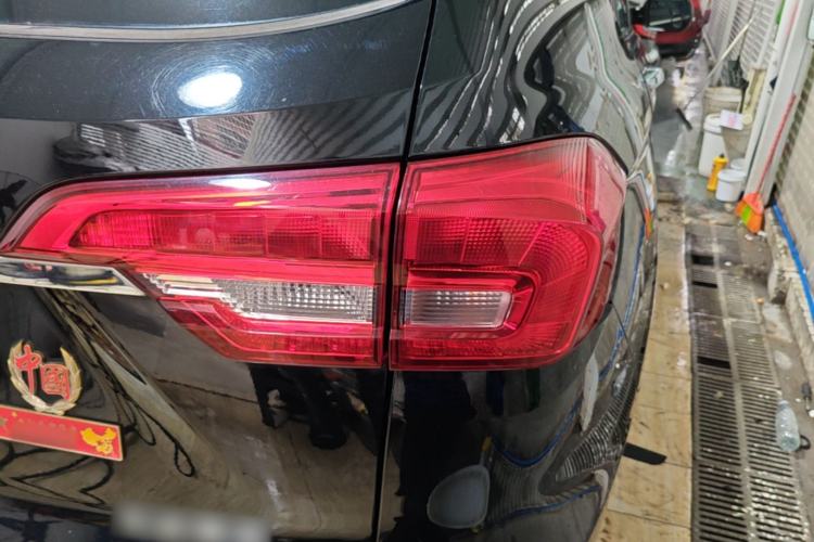 Used Haval M6 2019 1.5T DCT Two-Wheel Drive Value Edition China VI Standard Right Rear Taillight