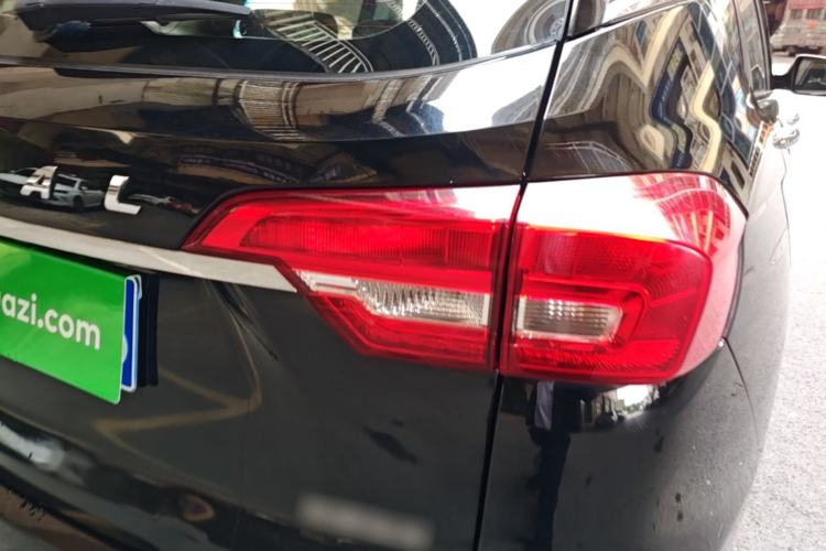 Used Haval M6 2019 1.5T DCT Two-Wheel Drive Elite Version China VI Standard Right Rear Taillight