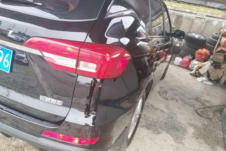 Used Haval M6 2019 1.5T DCT Two-Wheel Drive Elite Version China VI Standard Right Rear Taillight