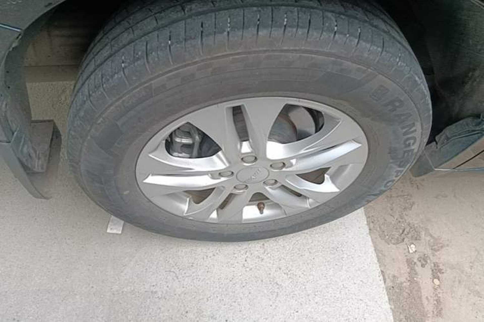 Used Haval M6 2019 1.5T Manual Two-Wheel Drive Elite Version China VI Standard Right Rear Wheel Hub
