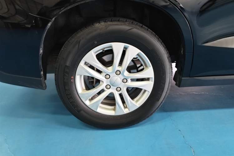 Used Haval M6 2019 1.5T DCT Two-Wheel Drive Value Edition China VI Standard Right Rear Wheel Hub