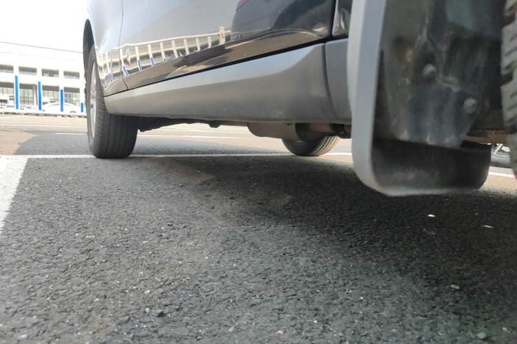 Used Haval M6 2019 1.5T DCT Two-Wheel Drive Elite Version China VI Standard Right Side Sill