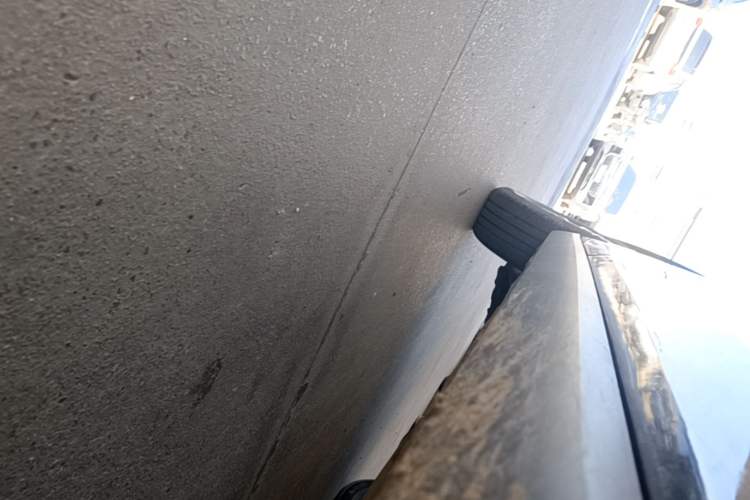 Used Haval M6 2019 1.5T DCT Two-Wheel Drive Value Edition China VI Standard Right Side Sill