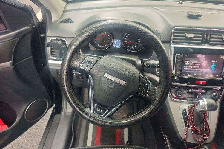 Used Haval M6 2019 1.5T DCT Two-Wheel Drive Value Edition China VI Standard Steering Wheel