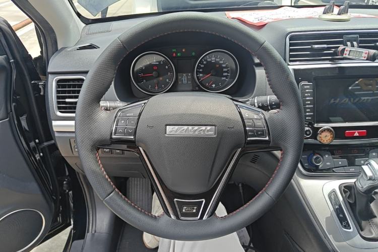 Used Haval M6 2019 1.5T DCT Two-Wheel Drive Elite Version China VI Standard Steering Wheel