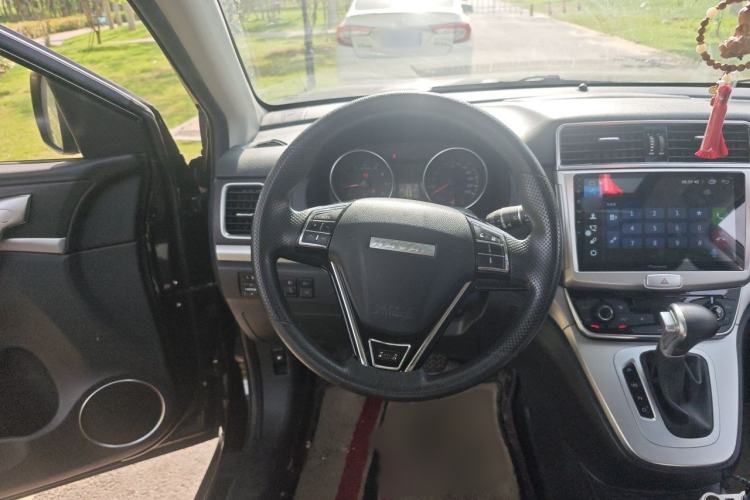 Used Haval M6 2019 1.5T DCT Two-Wheel Drive Value Edition China VI Standard Steering Wheel