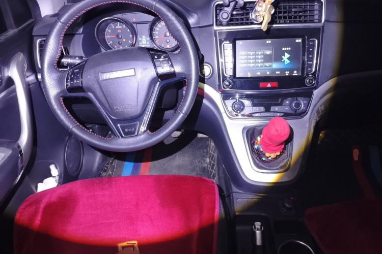 Used Haval M6 2019 1.5T Manual Two-Wheel Drive Elite Version China V Standard Steering Wheel