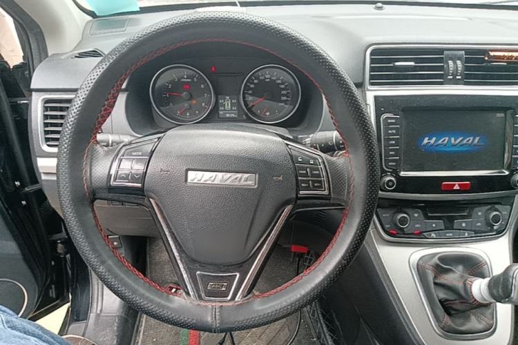 Used Haval M6 2019 1.5T Manual Two-Wheel Drive Elite Version China VI Standard Steering Wheel