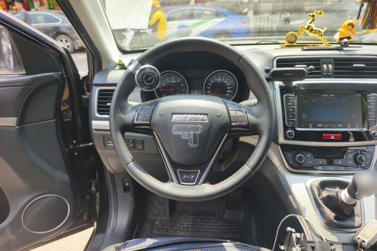 Used Haval M6 2019 1.5T Manual Two-Wheel Drive Elite Version China VI Standard Steering Wheel