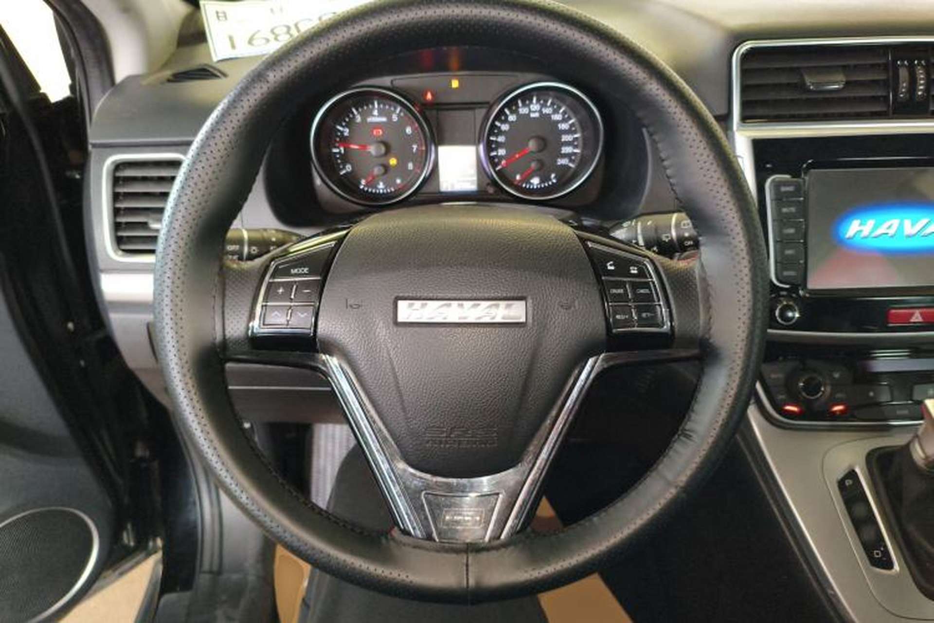 Used Haval M6 2019 1.5T DCT Two-Wheel Drive Elite Version China VI Standard Steering Wheel