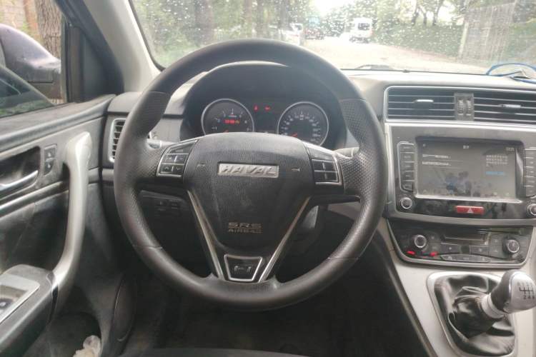 Used Haval M6 2019 1.5T Manual Two-Wheel Drive Urban Version China VI Standard Steering Wheel