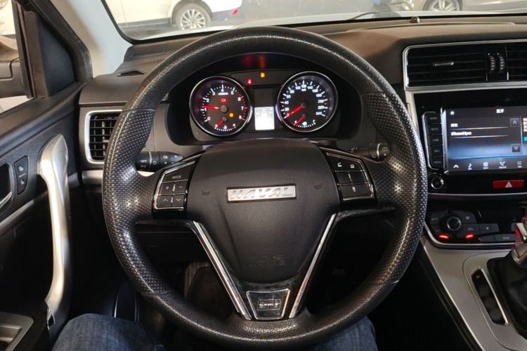 Used Haval M6 2019 1.5T DCT Two-Wheel Drive Value Edition China VI Standard Steering Wheel
