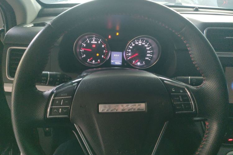 Used Haval M6 2019 1.5T Manual Two-Wheel Drive Elite Version China VI Standard Steering Wheel