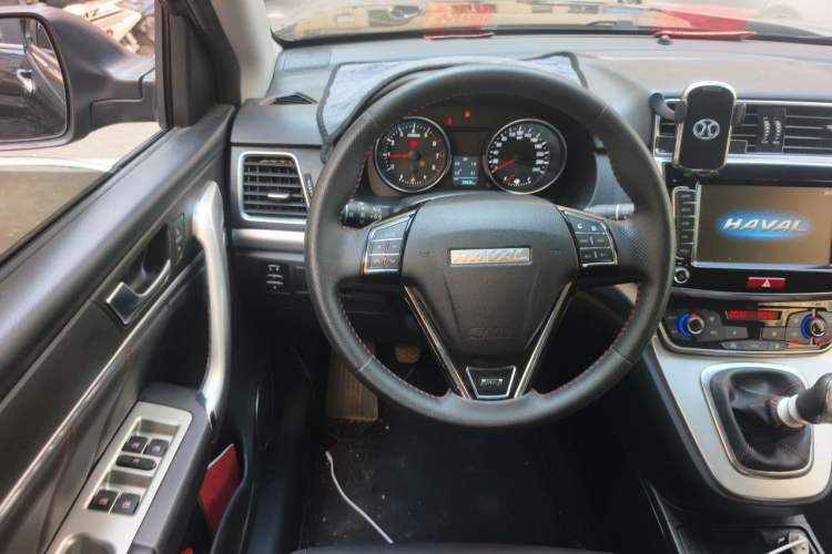 Used Haval M6 2019 1.5T Manual Two-Wheel Drive Elite Version China VI Standard Steering Wheel