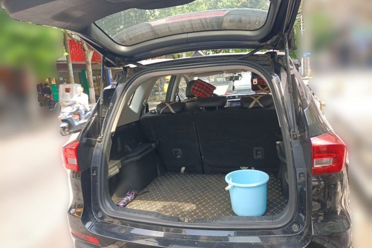 Used Haval M6 2019 1.5T Manual Two-Wheel Drive Elite Version China V Standard Trunk
