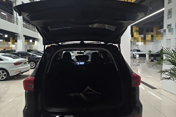 Used Haval M6 2019 1.5T DCT Two-Wheel Drive Value Edition China VI Standard Trunk
