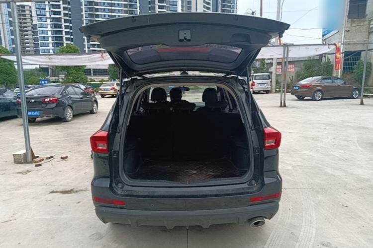 Used Haval M6 2019 1.5T DCT Two-Wheel Drive Value Edition China VI Standard Trunk