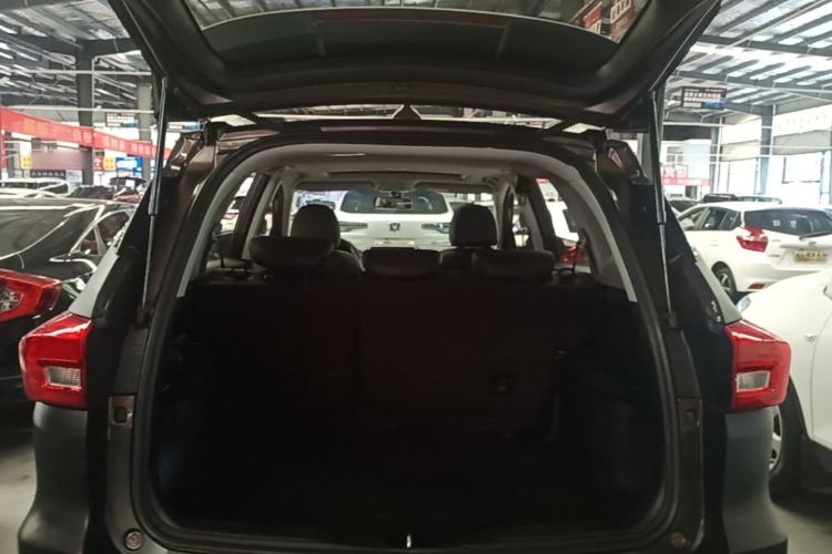 Used Haval M6 2019 1.5T DCT Two-Wheel Drive Elite Version China VI Standard Trunk
