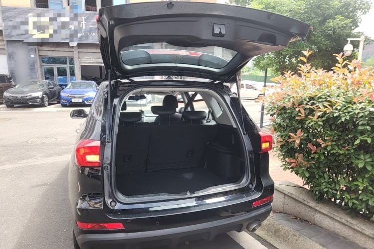 Used Haval M6 2019 1.5T Manual Two-Wheel Drive Elite Version China VI Standard Trunk