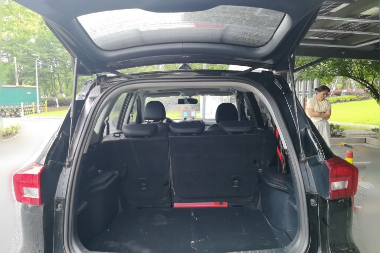 Used Haval M6 2019 1.5T DCT Two-Wheel Drive Value Edition China VI Standard Trunk