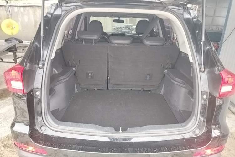 Used Haval M6 2019 1.5T DCT Two-Wheel Drive Elite Version China VI Standard Trunk