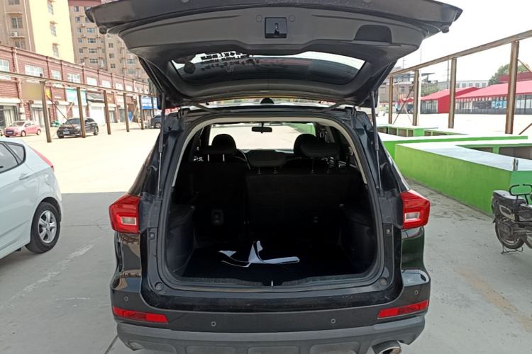 Used Haval M6 2019 1.5T DCT Two-Wheel Drive Urban Version China VI Standard Trunk