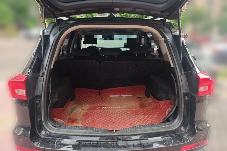 Used Haval M6 2019 1.5T Manual Two-Wheel Drive Elite Version China VI Standard Trunk