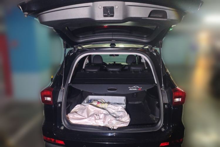 Used Haval M6 2019 1.5T DCT Two-Wheel Drive Value Edition China VI Standard Trunk