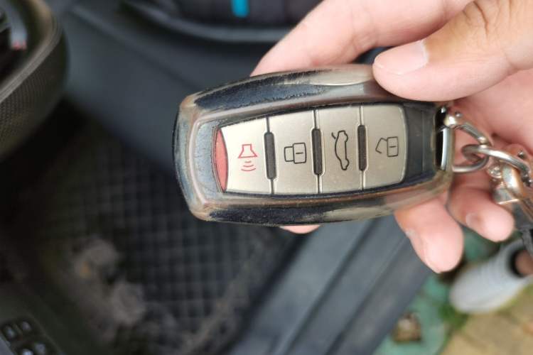 Used Haval M6 2019 1.5T Manual Two-Wheel Drive Elite Version China VI Standard Vehicle Key
